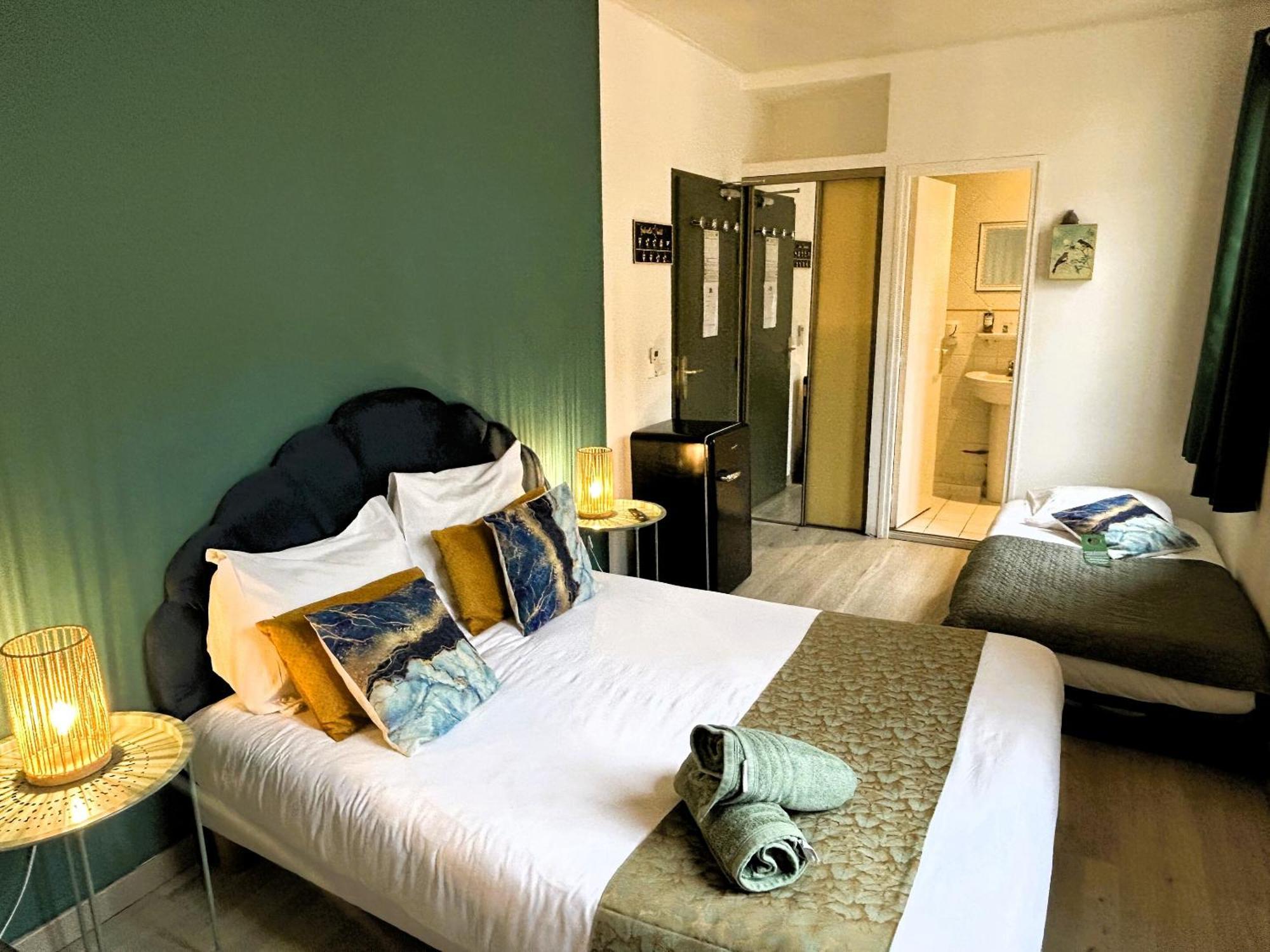 Gabrielle Hotel Aiguines Room photo